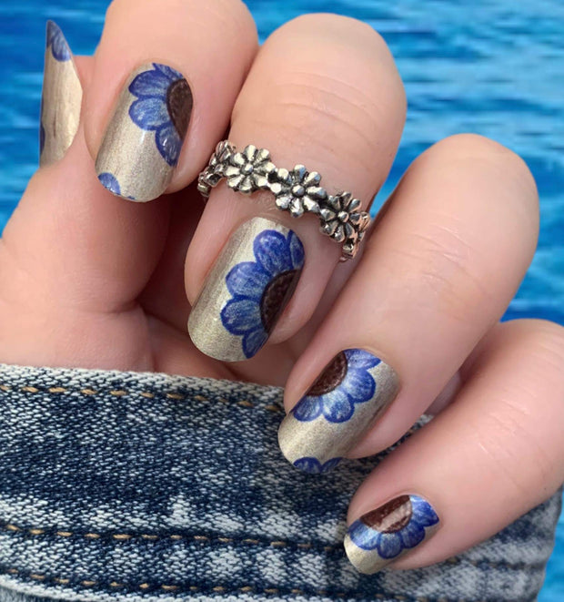 Blooming Blue - De’s Nails Exclusive Artist Line Premium Nail Polish Wraps
