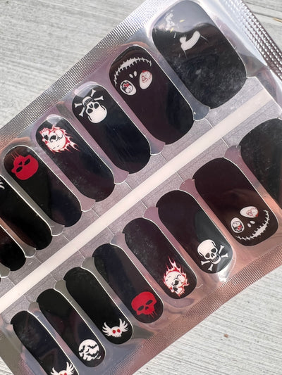 Skull-duggary - Nail Polish Wraps