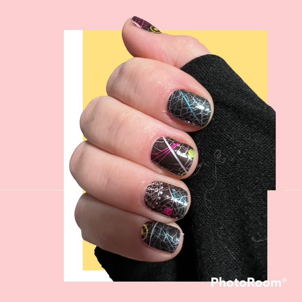 Wicked World - Nail Polish Wraps